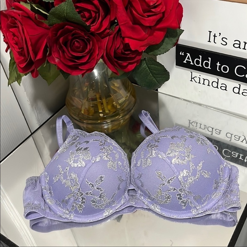 Gently Used Ladies Victoria Secret Dream Angel Push Up bra..